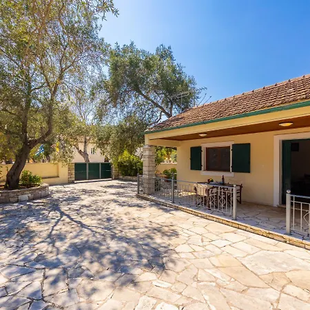 Old Vineyard Villa *